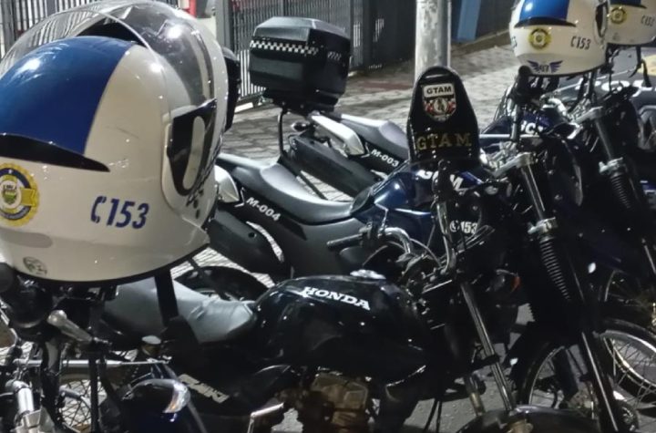 motocicleta-com-placa-adulterada-e-apreendida-pela-gcm-em-taubate