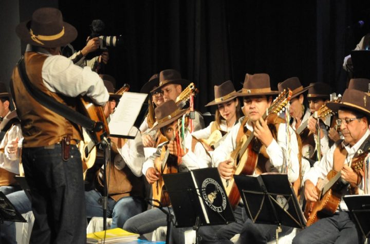 orquestra-paulistana-de-viola-caipira-se-apresenta-neste-sabado-em-sao-francisco-xavier