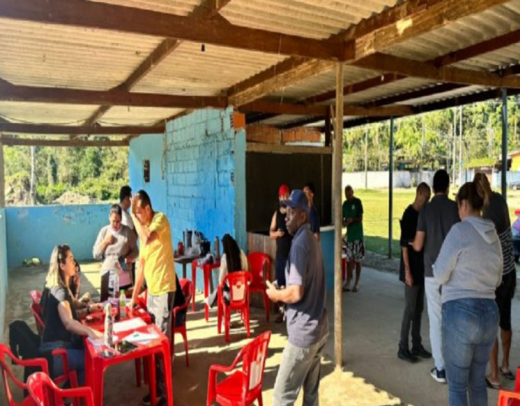 plantao-da-habitacao-atende-100-moradores-no-sitio-velho-na-costa-sul-de-sao-sebastiao