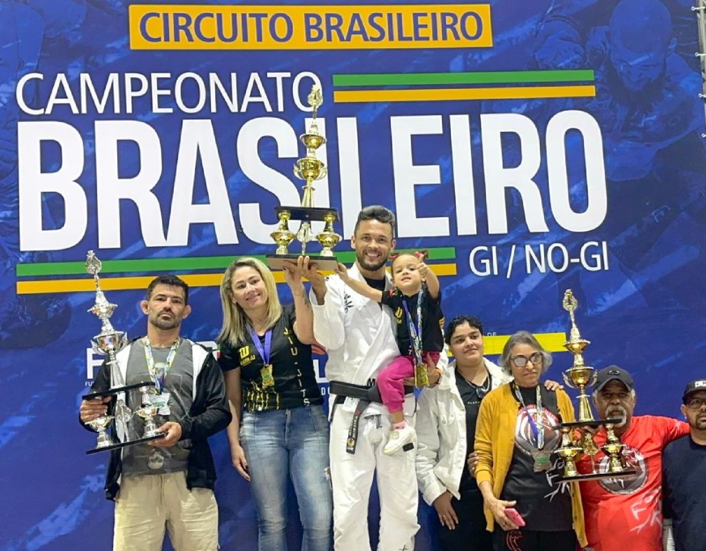 projeto-filhos-do-rei-leva-pindamonhangaba-ao-topo-da-liga-nacional-de-jiu-jitsu