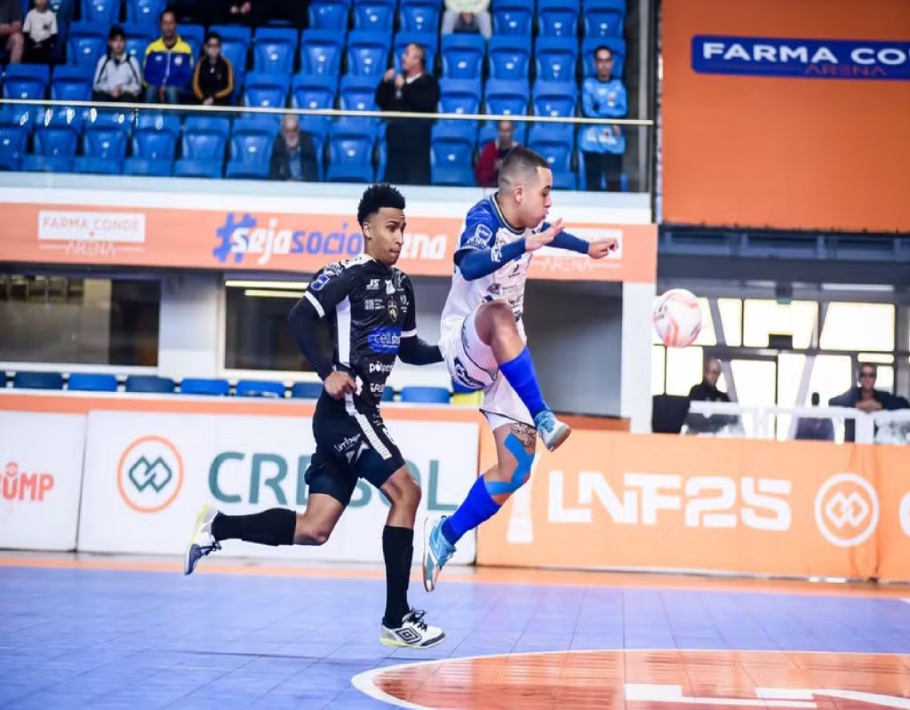 sao-jose-perde-para-foz-cataratas-e-segue-na-zona-inferior-da-liga-nacional-de-futsal