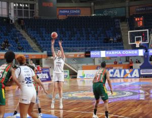 sao-jose-vence-sampaio-e-fica-a-um-passo-da-final-da-liga-de-basquete-feminino