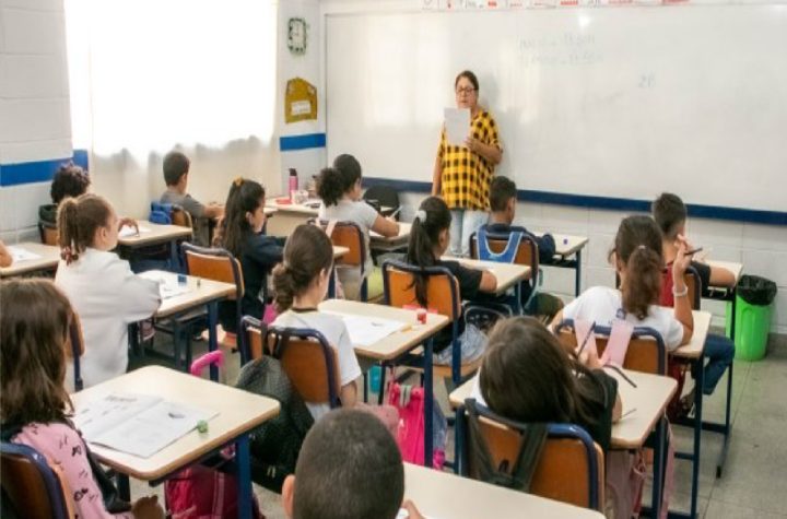 sao-sebastiao-abre-selecao-para-professores-com-salarios-de-ate-r-58-mil