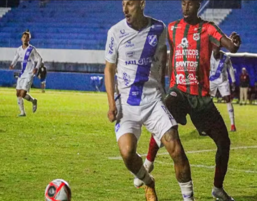 taubate-empata-com-a-portuguesa-santista-aos-45-do-segundo-tempo-no-joaquinzao