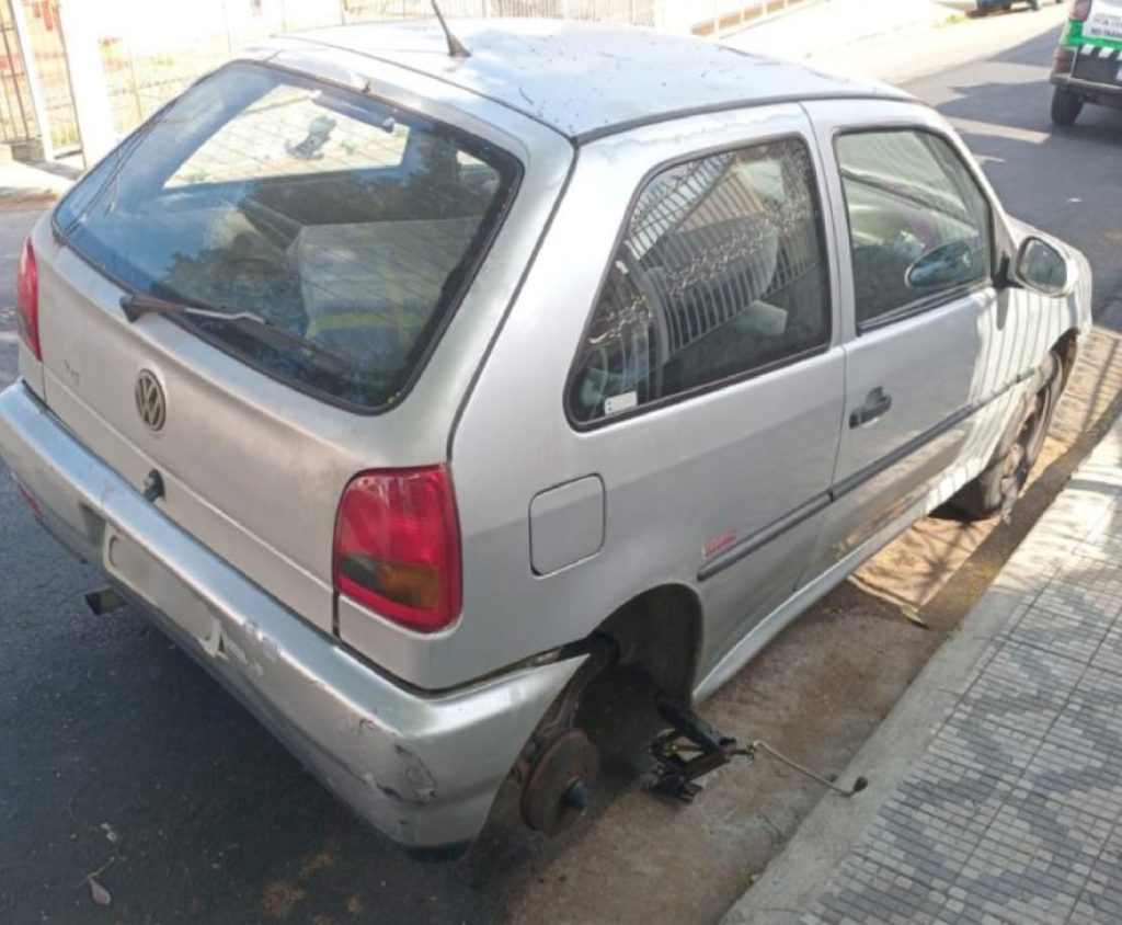 agentes-de-transito-de-taubate-localizam-veiculo-furtado-com-apoio-de-cameras-de-monitoramento
