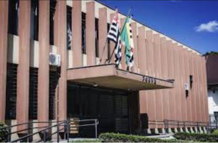 campos-do-jordao-justica-obriga-prefeitura-a-cumprir-lei-cidade-limpa-apos-14-anos-de-impasse