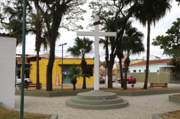 jacarei-conclui-reforma-da-praca-padre-christophe-six-no-jardim-paraiba