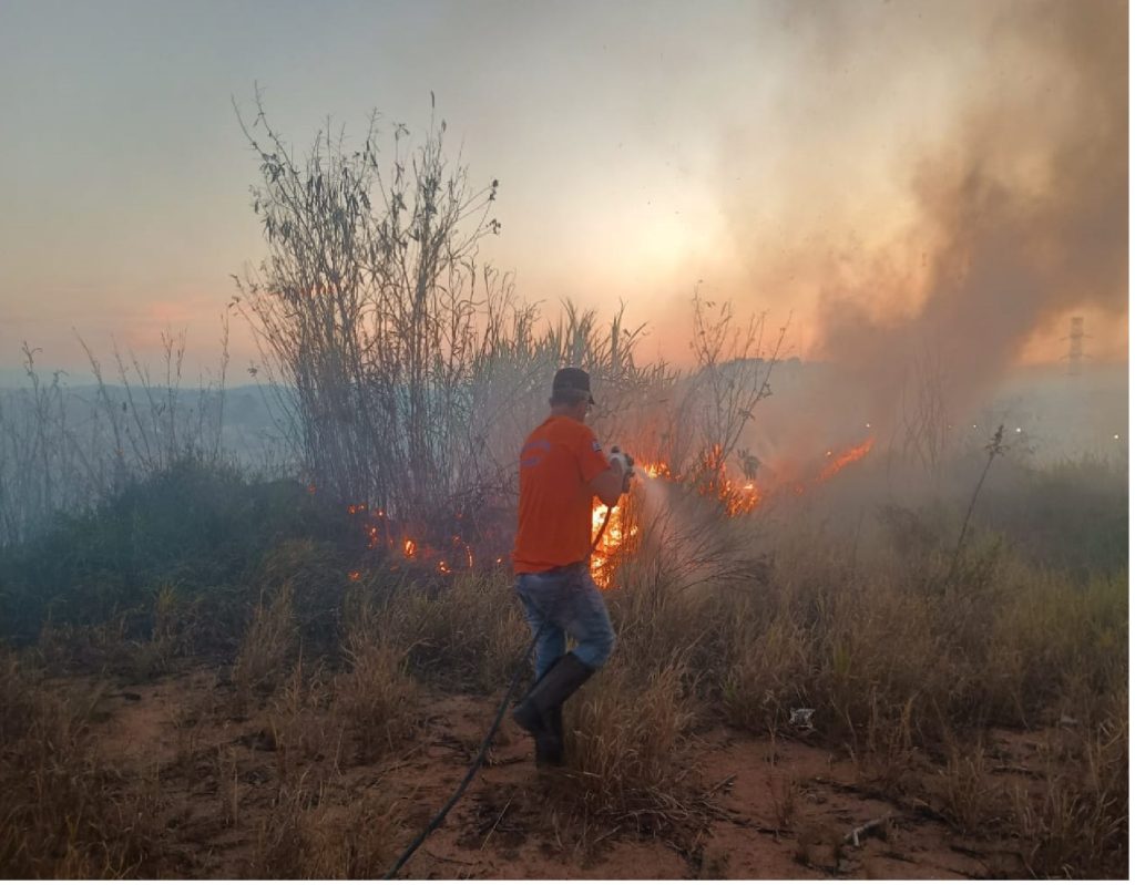 jacarei-registra-aumento-de-550-em-incendios-e-alerta-para-riscos-ambientais-e-a-saude