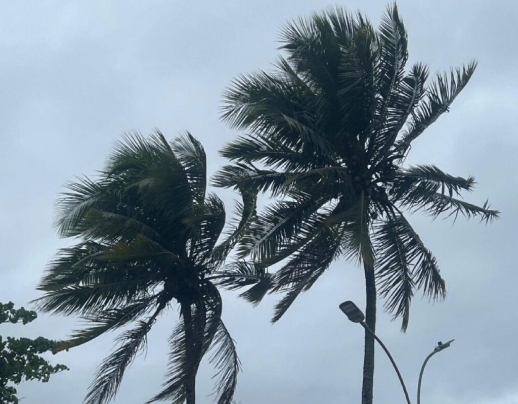 marinha-do-brasil-emite-alerta-de-ventos-fortes-de-ate-60-km-h-para-o-litoral-entre-8-e-9-de-agosto