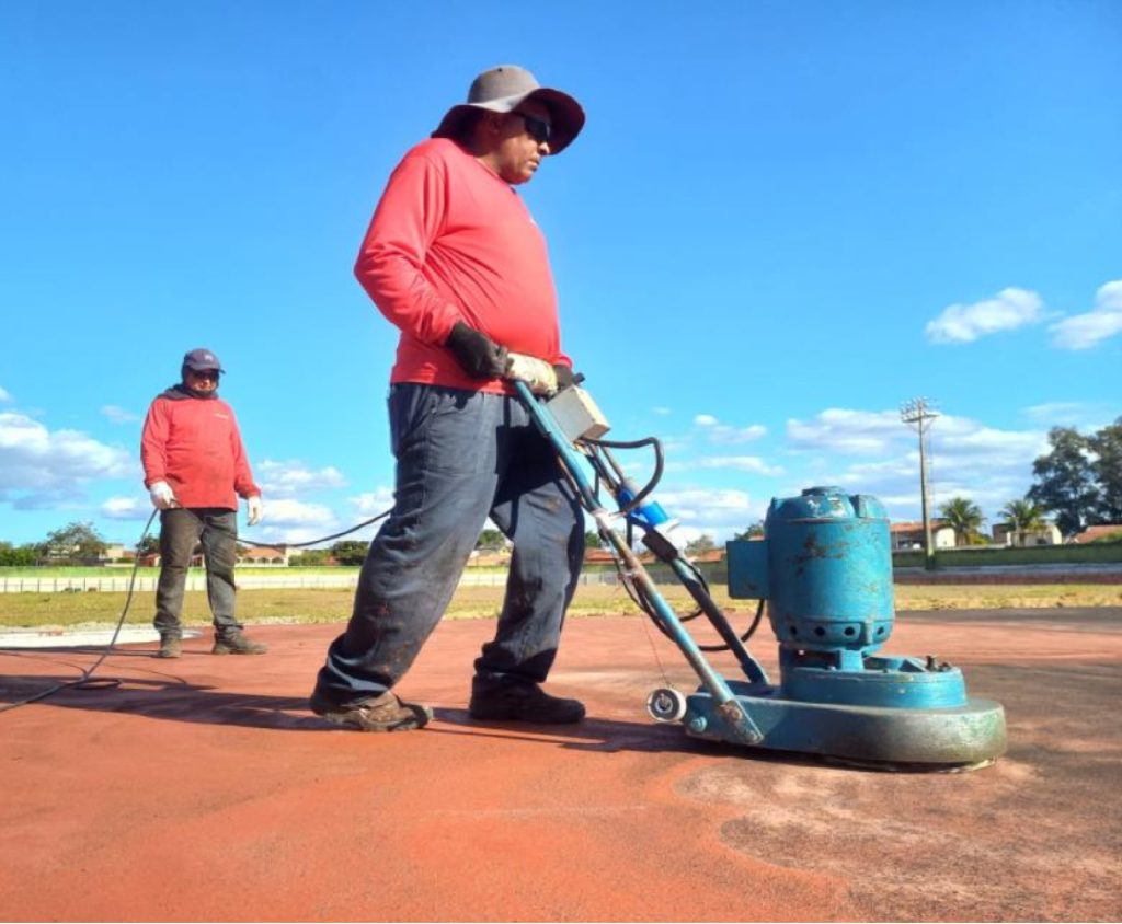 pista-olimpica-do-joao-do-pulo-entra-na-fase-final-e-coloca-pindamonhangaba-em-destaque-no-atletismo