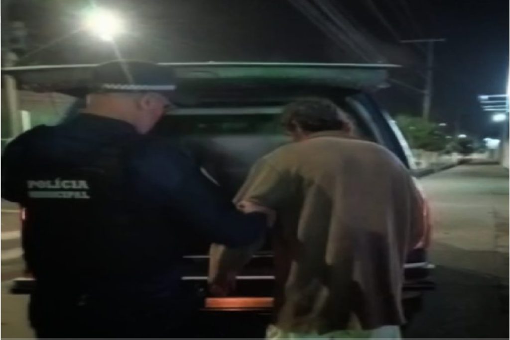 policia-municipal-de-sao-sebastiao-captura-dois-moradores-em-situacao-de-rua-procurados-pela-justica
