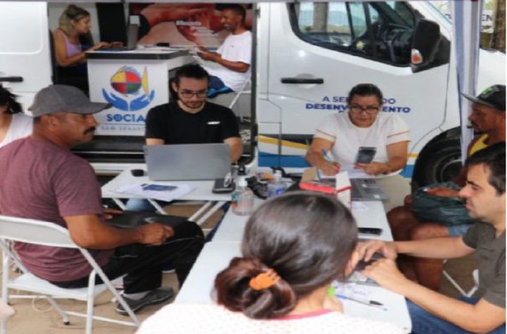 prefeitura-de-sao-sebastiao-realiza-acao-social-movel-especial-no-baleia-verde