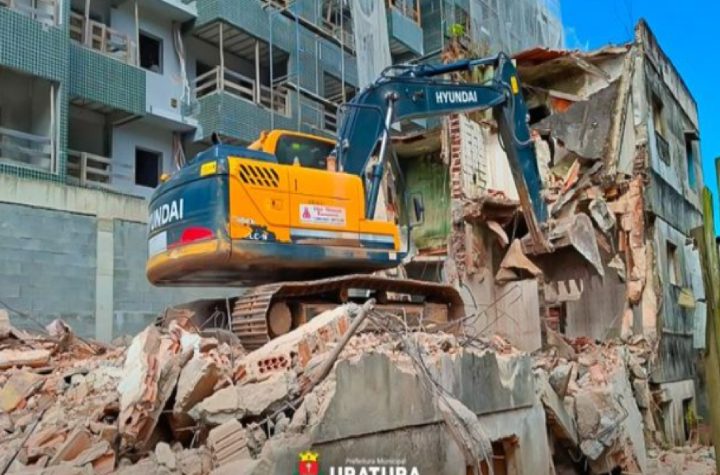prefeitura-de-ubatuba-conclui-demolicao-de-predio-condenado-nas-toninhas