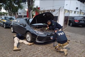 prf-recupera-toyota-roubado-ha-mais-de-dez-meses-em-lavrinhas-sp