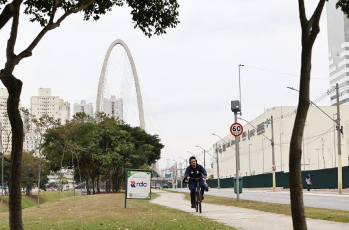 reciclagem-urbana-programa-de-adocao-de-areas-verdes-transforma-espacos-e-reduz-descarte-em-sao-jose-dos-campos