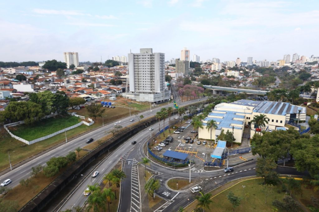sao-jose-dos-campos-discute-reajustes-no-iptu-lixo-e-iluminacao-publica-propostas-dividem-opinioes