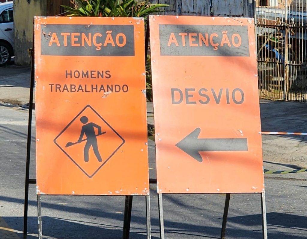 transito-em-meia-pista-na-rua-emilio-winther-em-taubate-nesta-quarta-feira-6