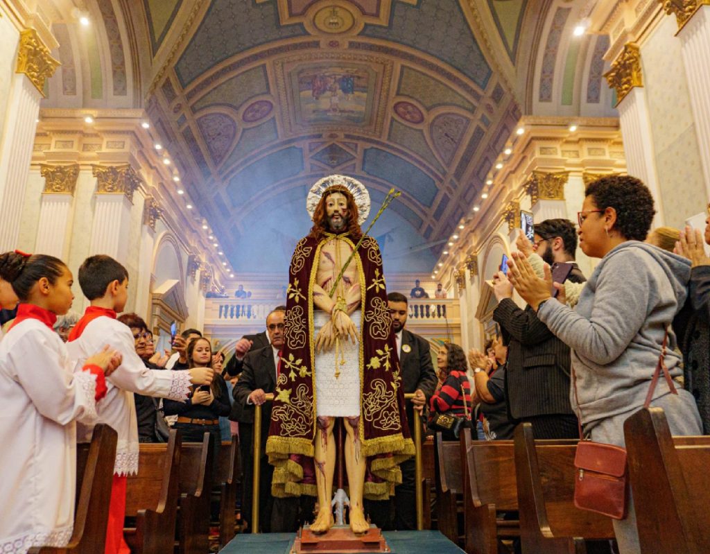 tremembe-celebra-dia-do-senhor-bom-jesus-com-procissao-e-shows-na-reta-final-da-tradicional-festa