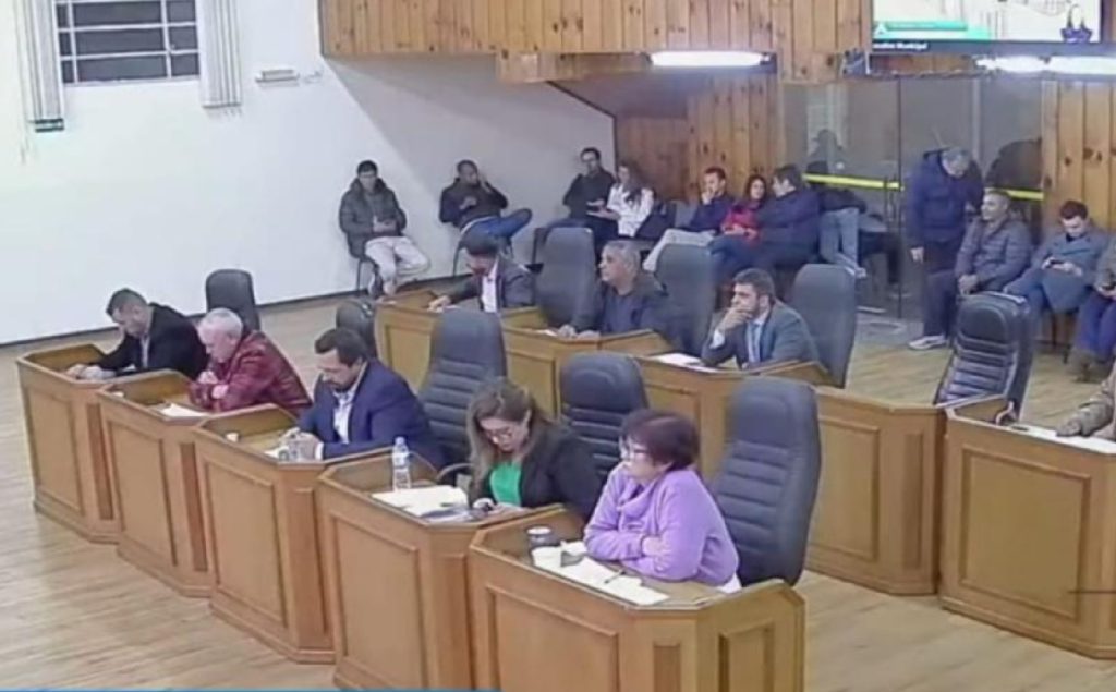 campos-do-jordao-aprova-taxa-ambiental-para-veiculos-de-fora-a-partir-de-2026