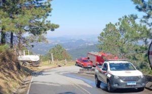 campos-do-jordao-e-santo-antonio-do-pinhal-unem-forcas-contra-incendio-florestal-no-toriba