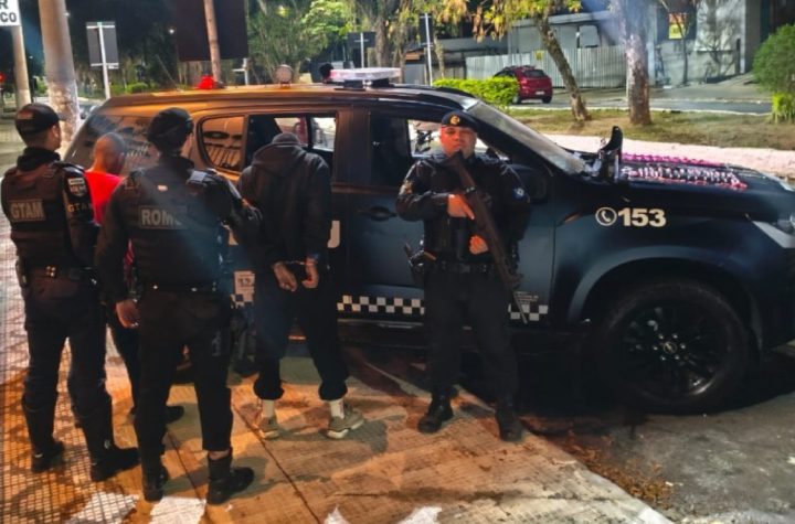gcm-de-taubate-prende-dupla-e-apreende-drogas-em-operacao-no-milton-alvarenga-peixoto