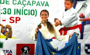 karate-de-ilhabela-brilha-na-copa-cacapava-open-com-13-medalhas-conquistadas