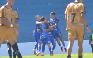meninos-da-aguia-goleiam-aracatuba-e-assumem-lideranca-do-paulista-sub-17