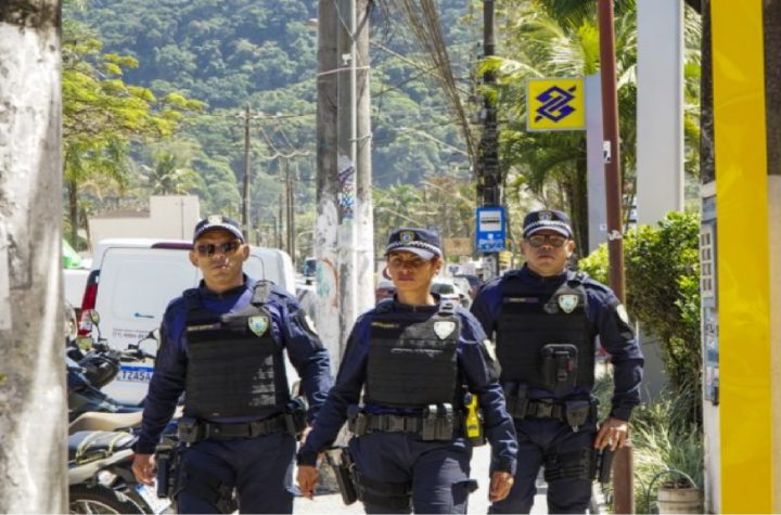 motorista-e-preso-por-embriaguez-ao-volante-em-sao-sebastiao-apos-acidente-no-bairro-sao-francisco