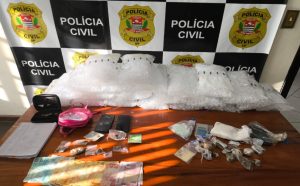 policia-civil-realiza-operacao-assembleia-contra-trafico-nos-bairros-ipiranguinha-e-pereque-acu-em-ubatuba