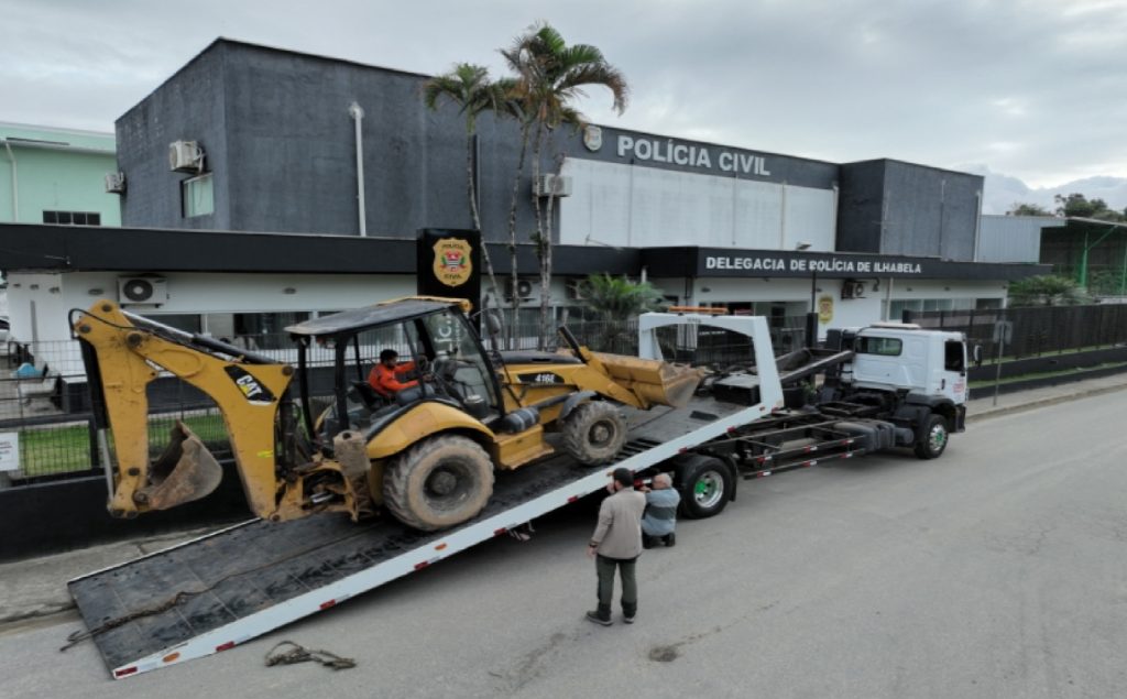 prefeitura-de-ilhabela-realiza-operacao-contra-crimes-ambientais-com-apoio-da-policia