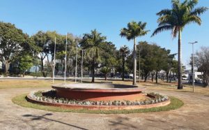 prefeitura-revitaliza-praca-das-bandeiras-com-paisagismo-na-regiao-sul-de-sao-jose