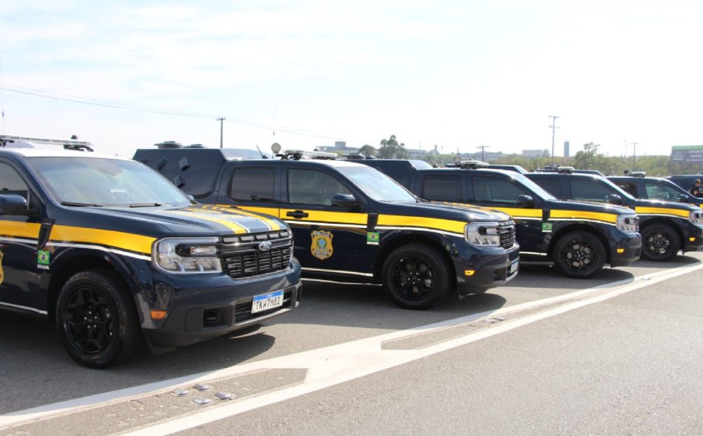 riosp-entrega-12-novas-viaturas-a-prf-para-reforcar-seguranca-na-via-dutra