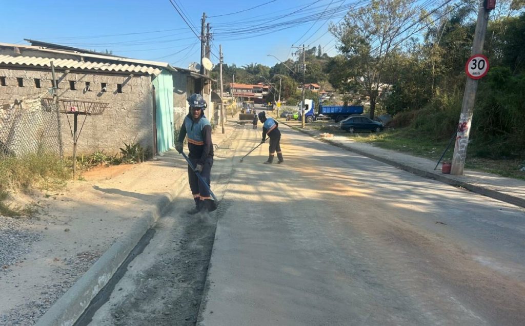 saae-de-jacarei-inicia-obras-para-ampliar-rede-de-esgoto-nos-bairros-igarapes-e-veraneio-ijal