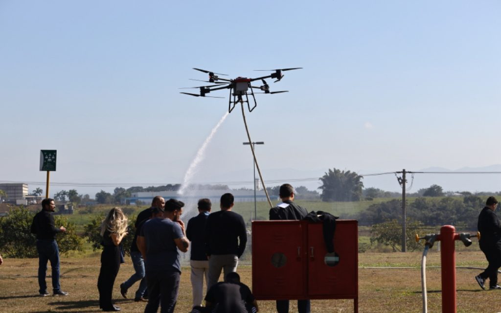 sao-jose-dos-campos-desenvolve-drone-pioneiro-para-combate-a-incendios