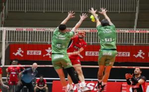 sao-jose-perde-para-sesi-bauru-em-estreia-no-campeonato-paulista-de-volei-masculino