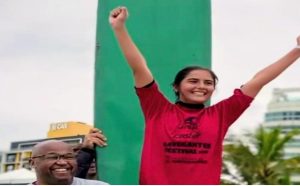 surfista-de-caraguatatuba-katellyn-oliveira-conquista-bicampeonato-brasileiro-sub-18