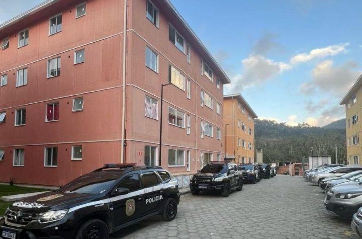 suspeito-de-tentativa-de-assalto-em-sao-sebastiao-pula-do-3o-andar-ao-tentar-fugir-da-policia