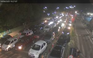 travessia-de-balsa-entre-ilhabela-e-sao-sebastiao-tem-filas-de-ate-3-horas-no-domingo