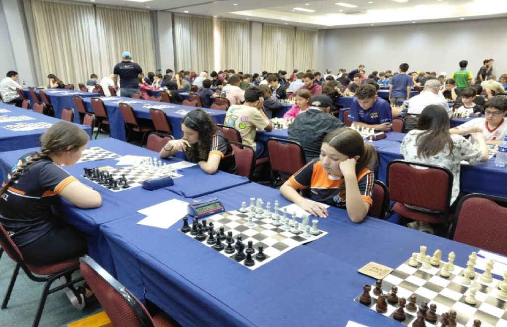 aluna-de-taubate-conquista-medalha-de-bronze-em-torneio-internacional-de-xadrez