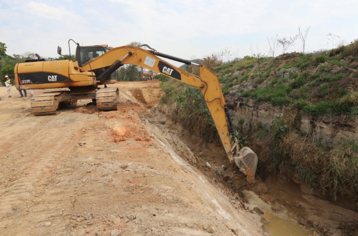 jacarei-avanca-com-obras-na-rua-helgoland-para-canalizacao-e-prevencao-de-enchentes