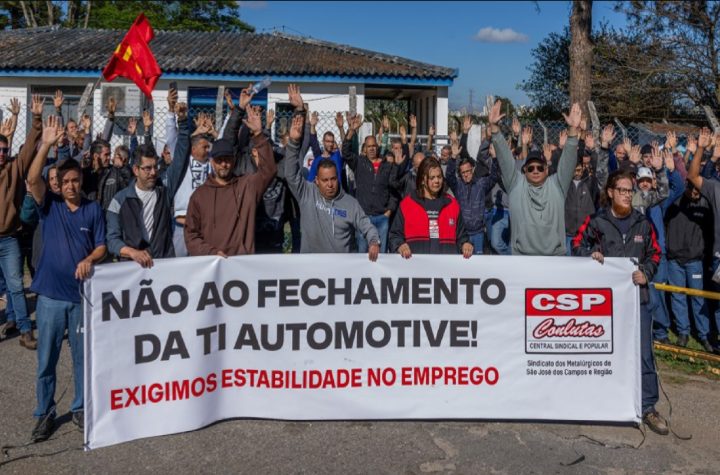 metalurgicos-da-ti-automotive-entram-em-greve-em-sao-jose-dos-campos-por-incertezas-sobre-o-futuro-da-fabrica