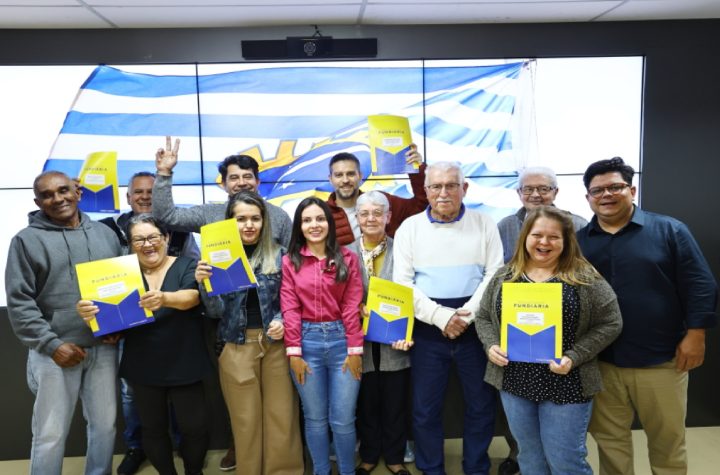 prefeitura-de-sao-jose-dos-campos-entrega-titulos-de-propriedade-a-novas-familias-do-nucleo-joao-rodolfo-castelli