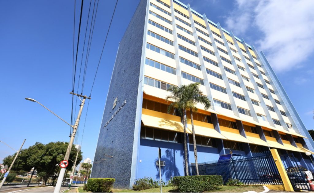 prefeitura-de-sao-jose-dos-campos-esta-com-inscricoes-abertas-para-o-programa-de-estagio-voltado-a-estudantes-dos-cursos-de-direito-administracao