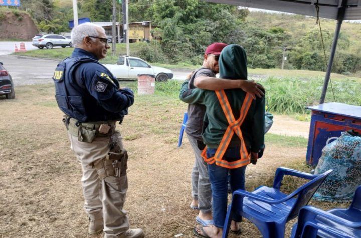 prf-promove-reencontro-entre-pai-e-filho-as-margens-da-dutra-durante-operacao-aparecida-2025