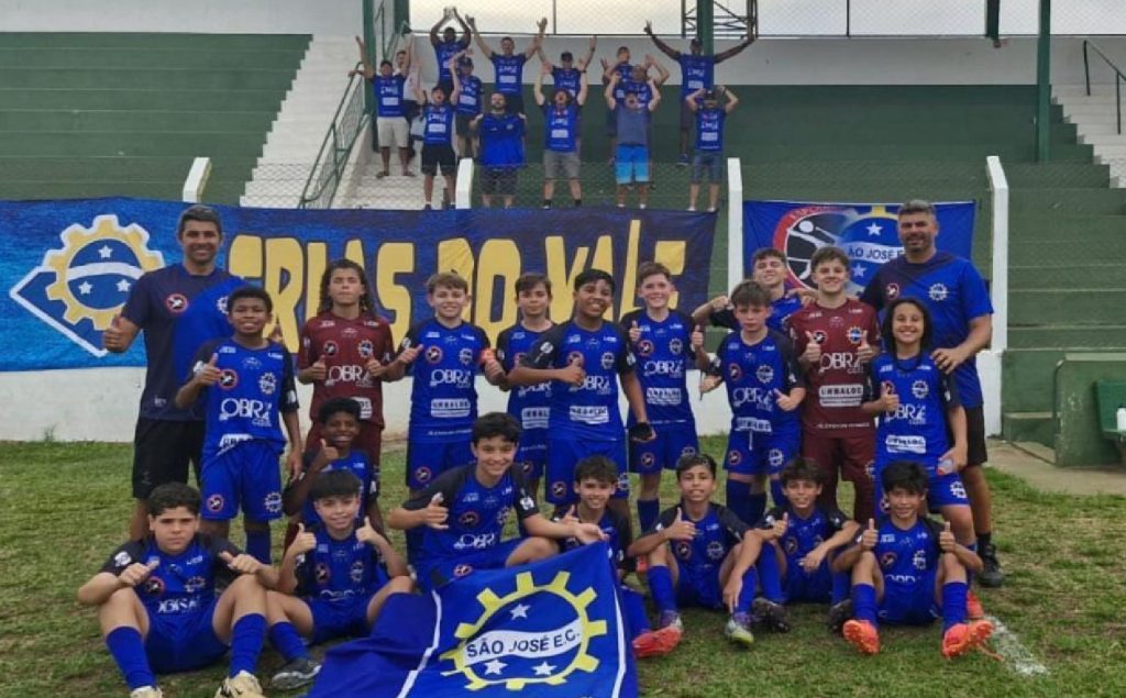 sao-jose-dos-campos-faz-historia-meninos-da-aguia-sub-12-disputam-oitavas-do-paulistao