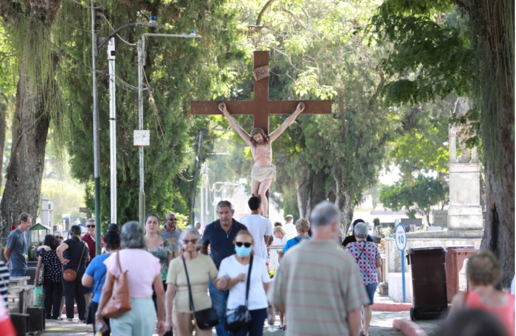 sao-jose-dos-campos-se-prepara-para-o-dia-de-finados-nos-cemiterios-municipais