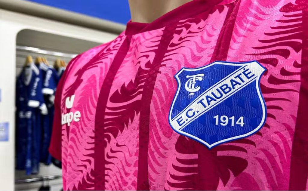 taubate-lanca-camisa-especial-em-apoio-ao-outubro-rosa