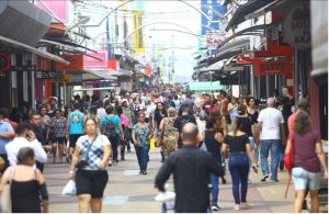 black-friday-movimenta-comercio-do-vale-do-paraiba-com-horarios-estendidos-e-descontos