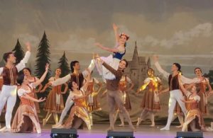 campos-do-jordao-recebe-espetaculo-dom-quixote-e-programacao-do-natal-dos-sonhos-2025