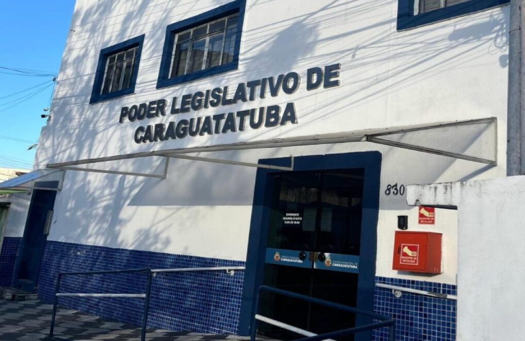caraguatatuba-divulga-edital-de-concurso-publico-com-87-vagas-para-niveis-medio-e-superior